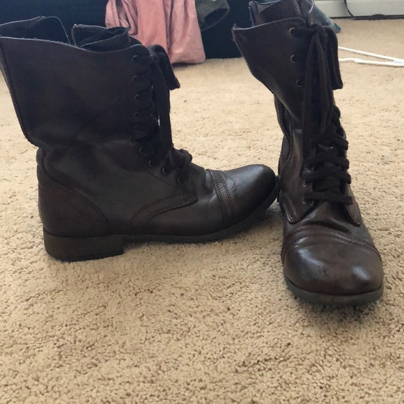 Combat Boots - Picture 1 of 4